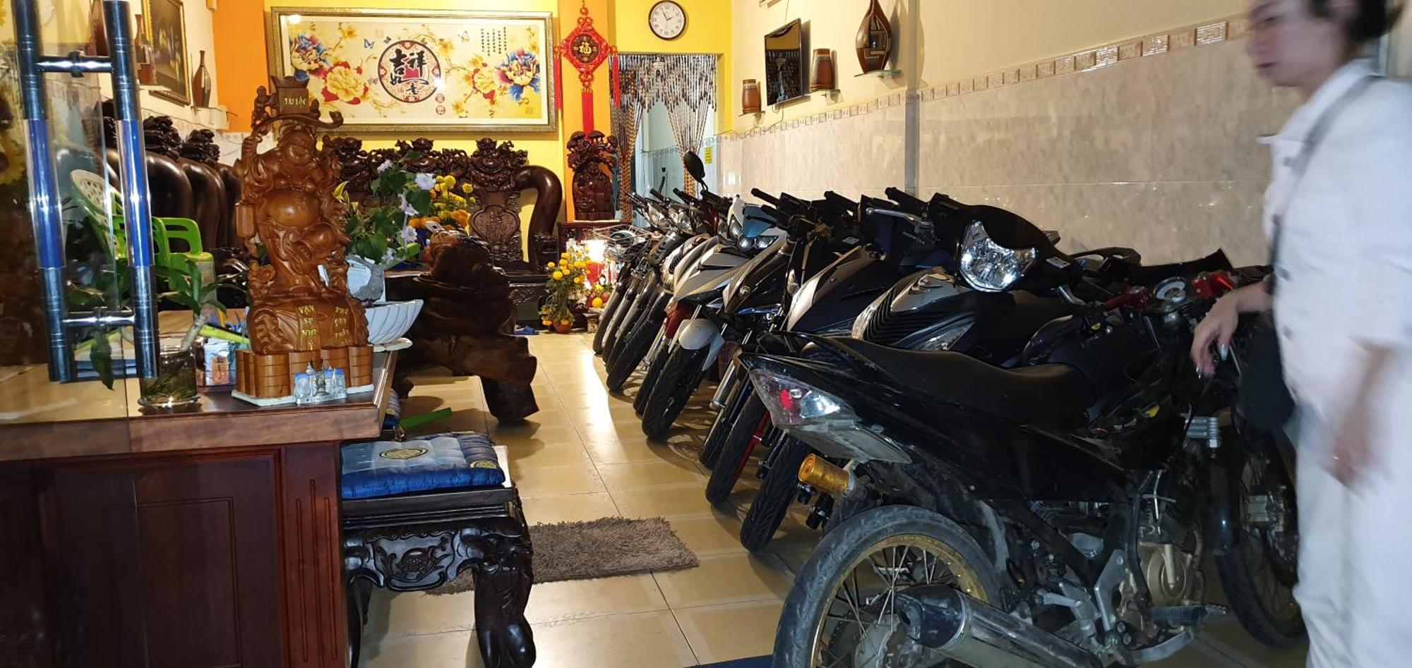 Отель Nha Nghi Viet Nga Хатьен Экстерьер фото