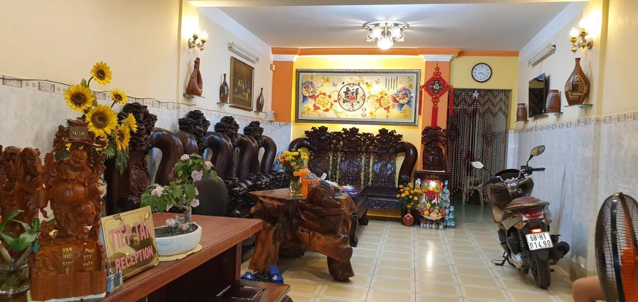 Отель Nha Nghi Viet Nga Хатьен Экстерьер фото